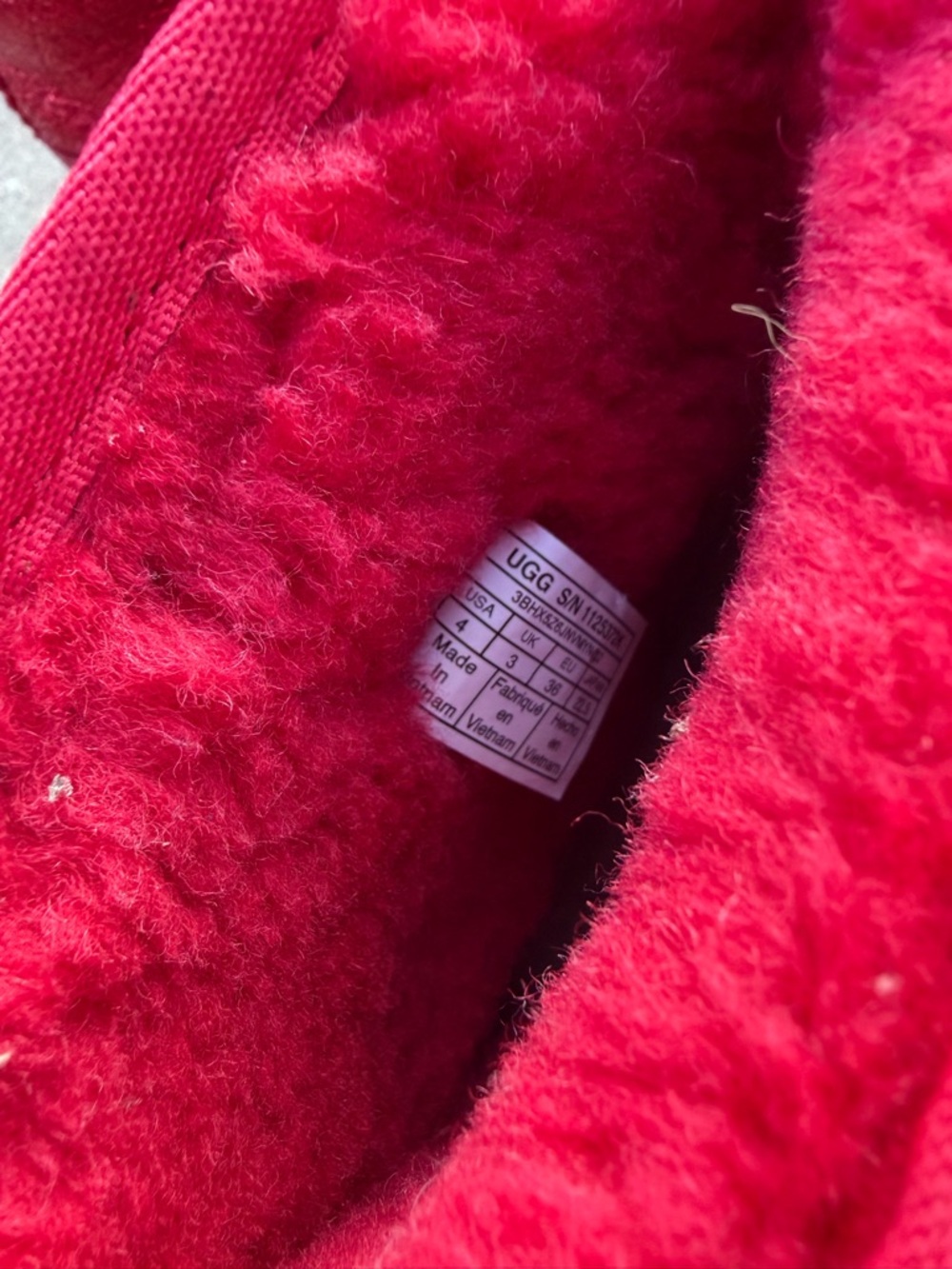 NEW UGG Girls Classic II Cozy Sheepskin Lined Pull-On Metallic Red Boots Sz 4 - Picture 6 of 11